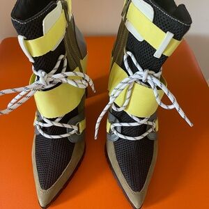 Stylish Women's High-Top Sneakers